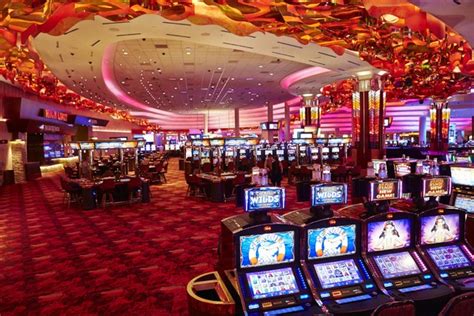 mystic lake casino entertainment.